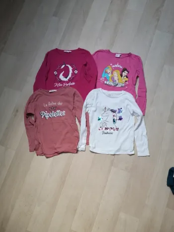 Lot tee shirt 8ans