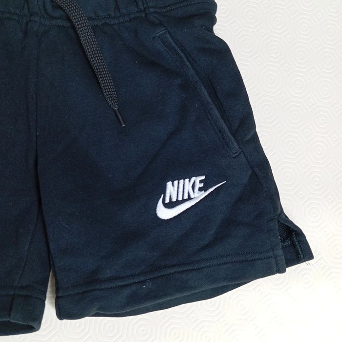 Short Noir Nike Enfant Taille S - photo numéro 2