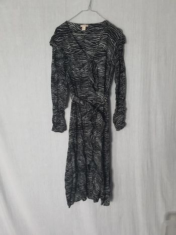 Robe longue zébrée taille 36
