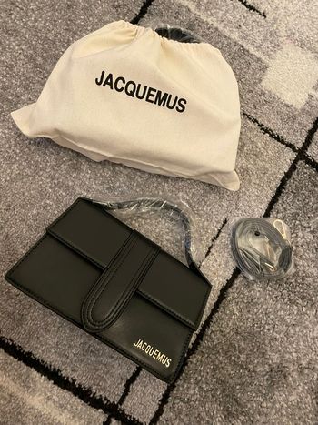 Sac noir écriture dore