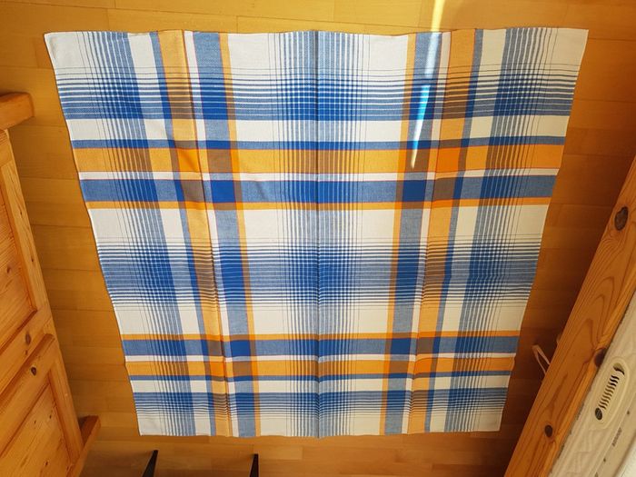 Lot de une nappe et 6 serviettes vintage