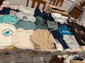 Lot de vêtements  automne- hiver garçon taille 6 mois