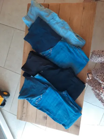Lot de 4 jeans grossesse