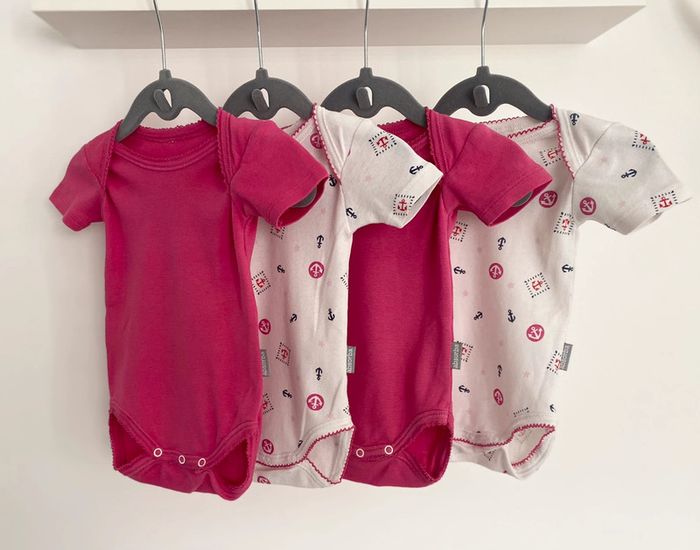 Lot 4 bodies absorba 6 mois - photo numéro 3