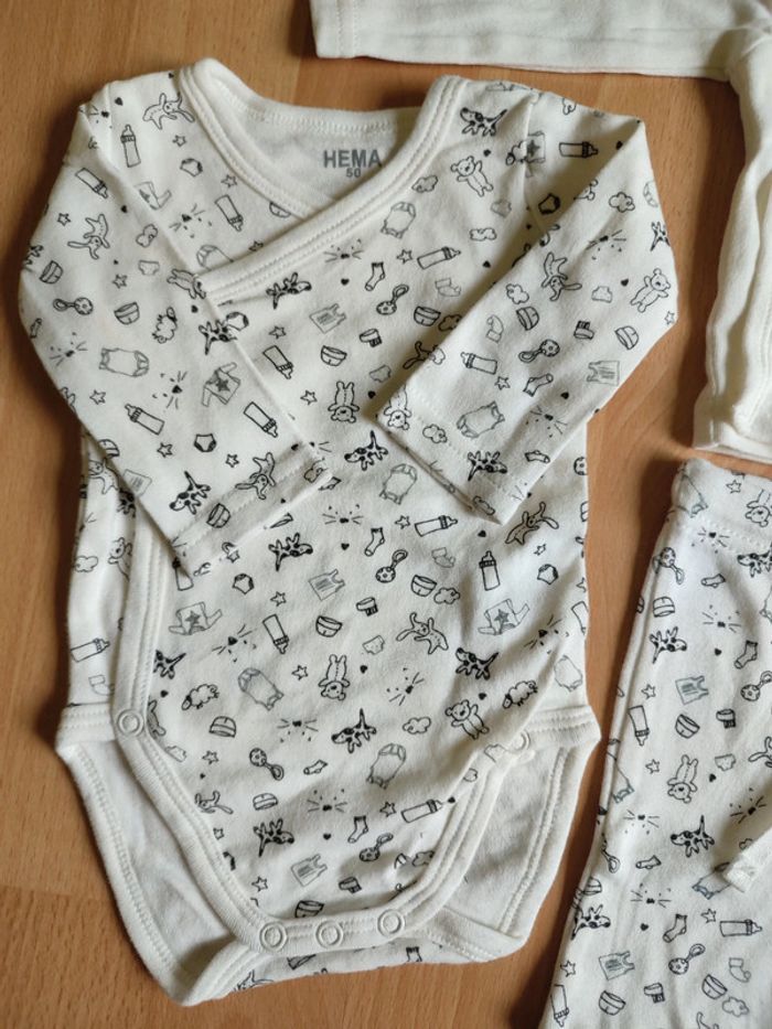 Lot Neuf ensemble body et bonnet HEMA en 1M - photo numéro 2