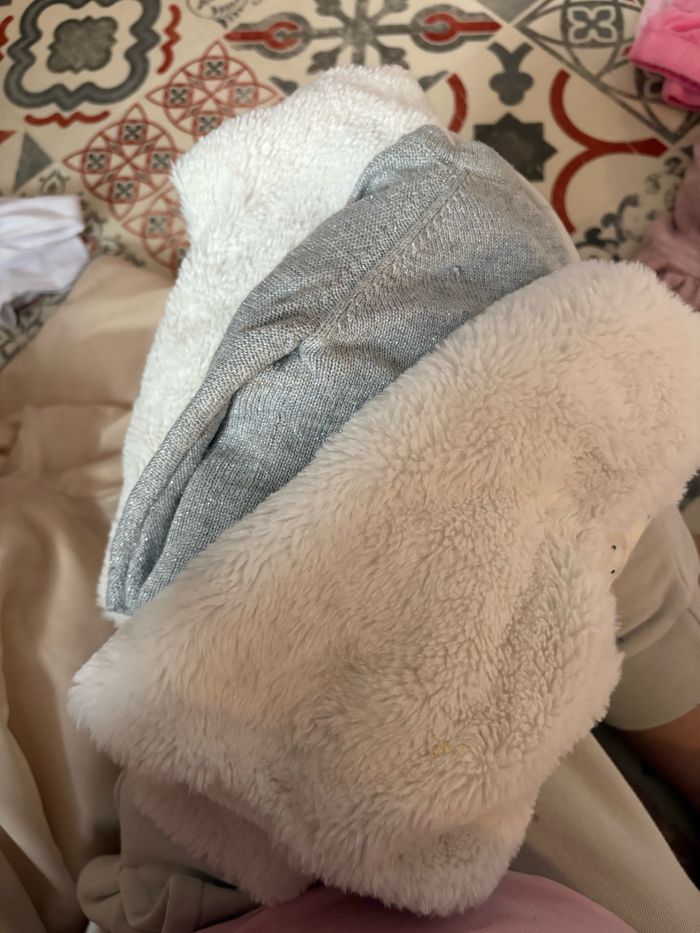 Lot de vêtement fille de 6 mois - photo numéro 4