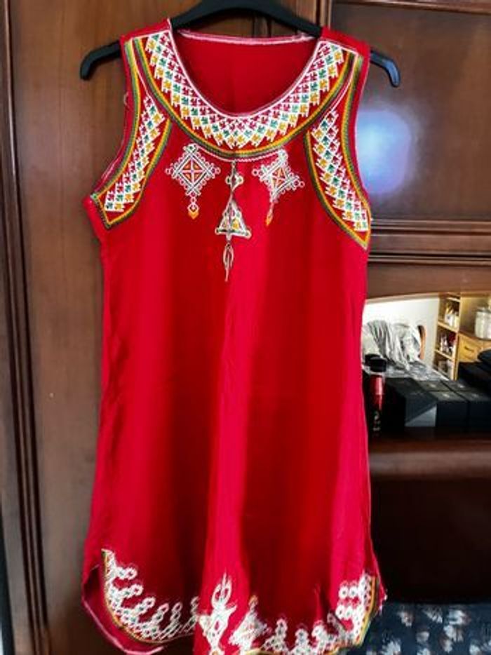 Robe kabyle mi longue, brodé pour femme, tissu coton - photo numéro 2
