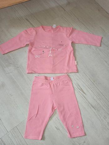 Ensemble haut et legging paris 3 mois
