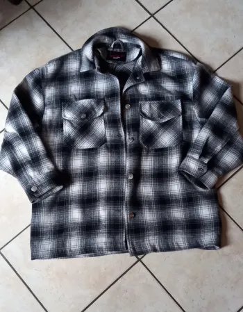 Veste à carreaux