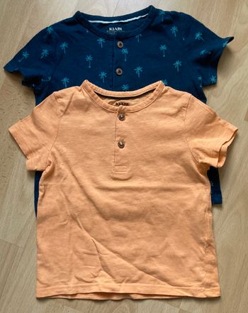 lot de 2 tee-shirts 2 boutons taille 18 mois