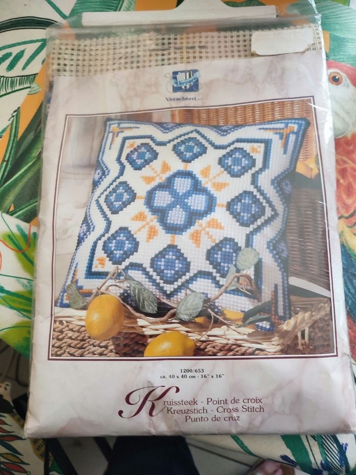 Kit coussin point de croix