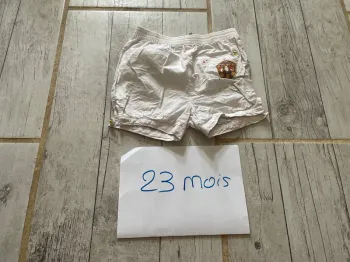 Très joli short été fille 24 mois