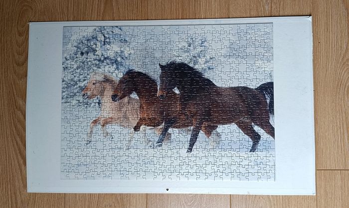 Puzzle chevaux 500 pièces sans boîte (bien lire l'annonce)