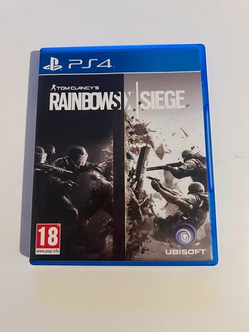 Rainbows x siège PS4