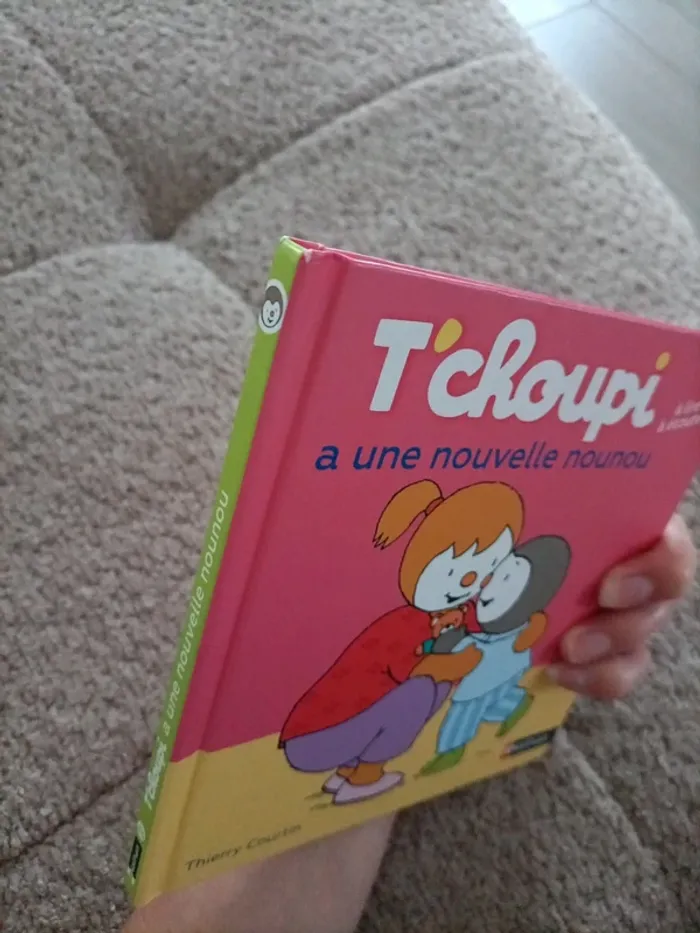 Livre T'choupi a une nouvelle nounou - photo numéro 5