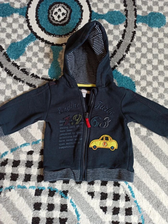 Lot de 2 gilets zippé à capuche - Taille 9 mois - photo numéro 2