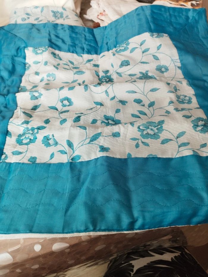 Deux taies d' oreillers fleur - photo numéro 2