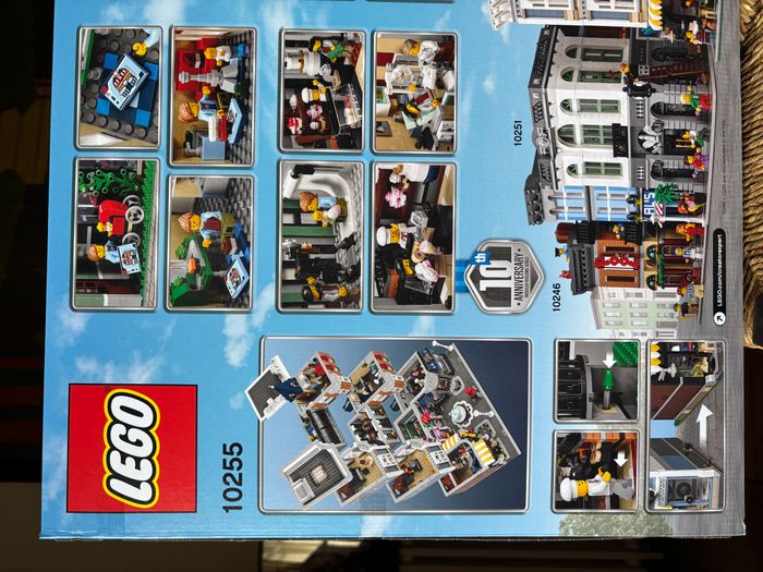 LEGO 10255 La place de l’assemblée NEUF - photo numéro 5