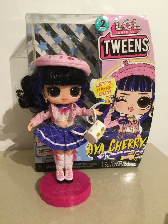 Poupée LOL tweens série 2 Aya Cherry - photo numéro 3