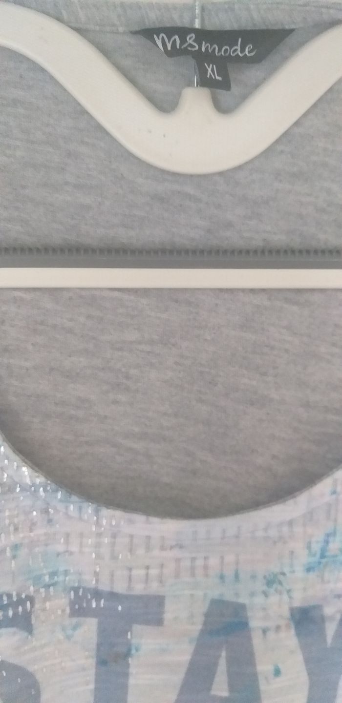 Tee-shirt femme XXL en excellent état - photo numéro 2