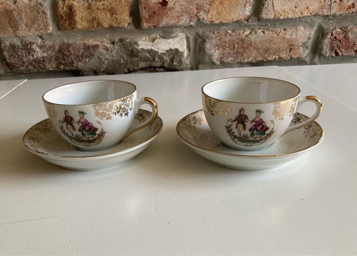 Tasses en porcelaine