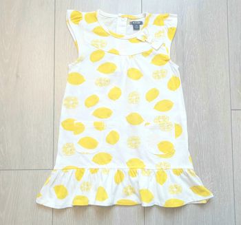 Robe avec citron. Fille 9 mois. Marque Kiabi