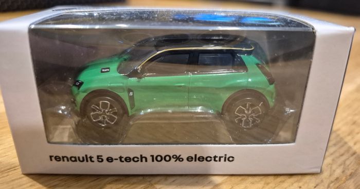 Voiture Renault 5 e-tech 100 % electric The originals