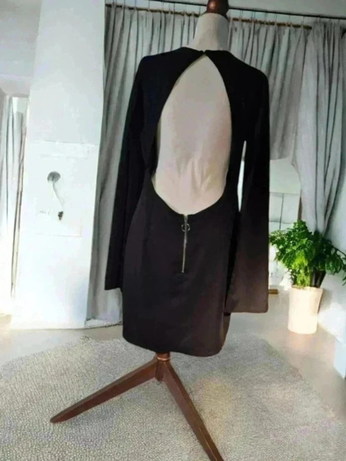 Robe dos nu noir 🌹42🌹 - photo numéro 3