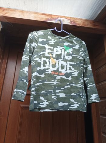 Tee shirt