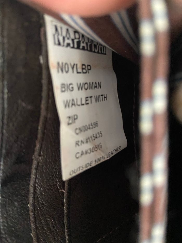 Portefeuille long zippé Napapijri cuir - photo numéro 7