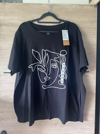 T-shirt noir oversize imprimé visage – Kiabi – Taille XXL – Neuf avec étiquette