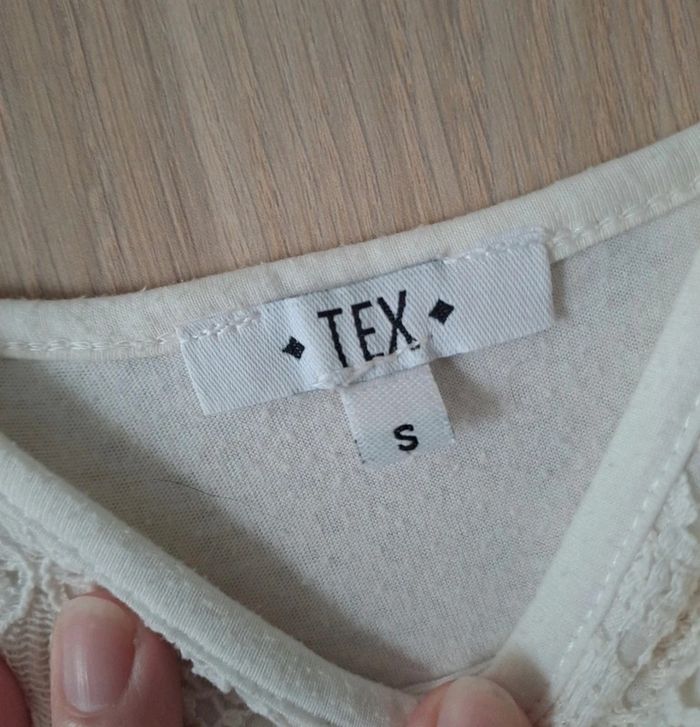 Belle robe dentelle - photo numéro 4
