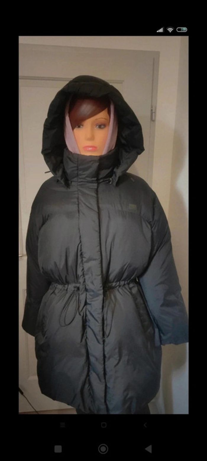 Doune femme levis