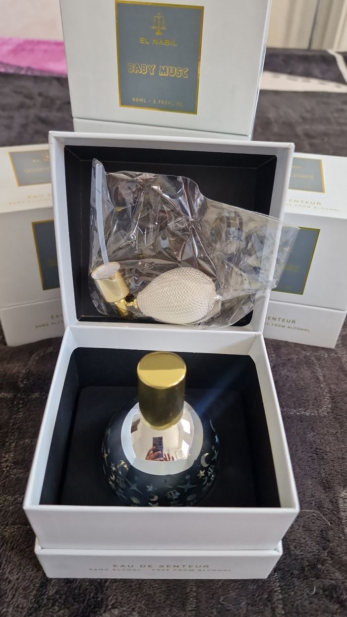 Parfums  enfant - baby musc el Nabil
80ml sans alcool eau de senteur - photo numéro 2