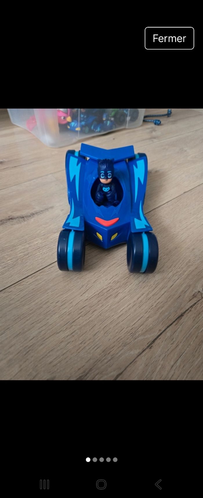 Chat bolide Yoyo