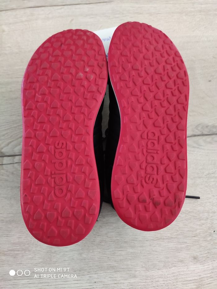 Paire de baskets Adidas garçon pointure 36 - photo numéro 7