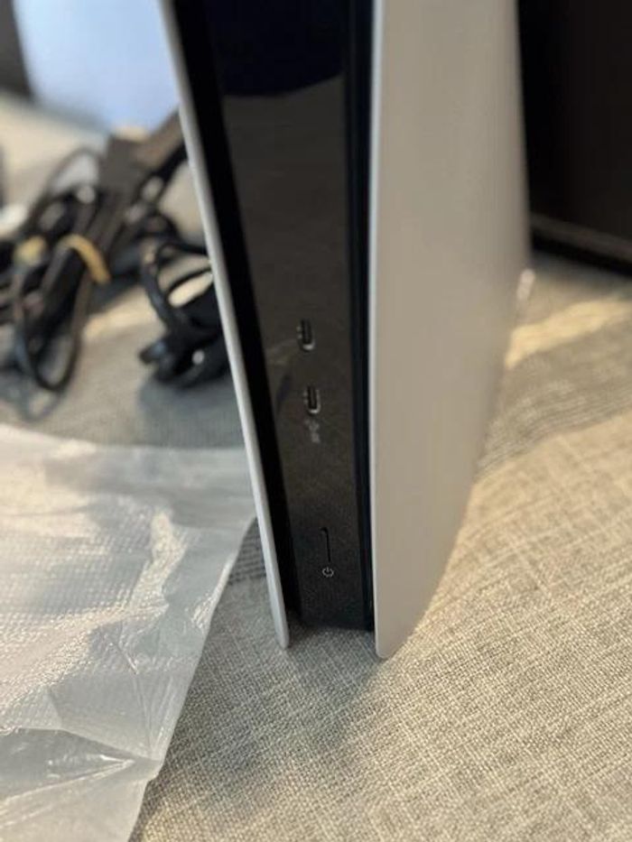 PlayStation 5 pro - photo numéro 2