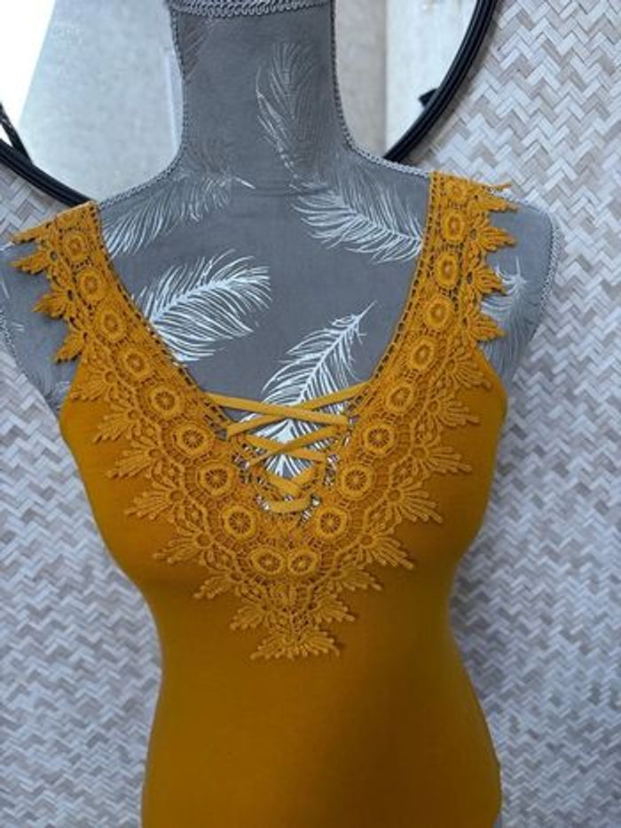 Bodie dentelle - photo numéro 2