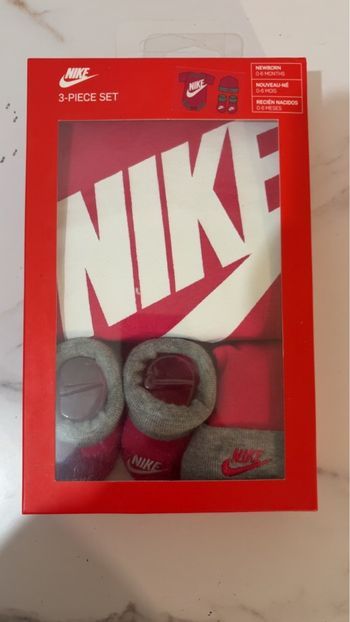 Set 3 pièces Nike neuf