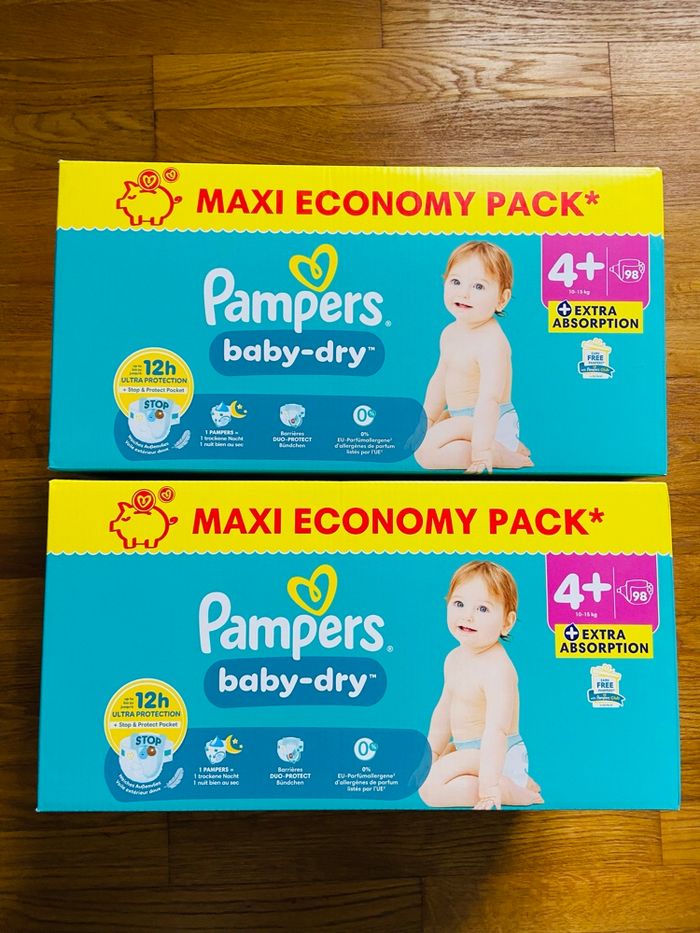 2 maxi packs couches Pampers Baby Dry taille 4+