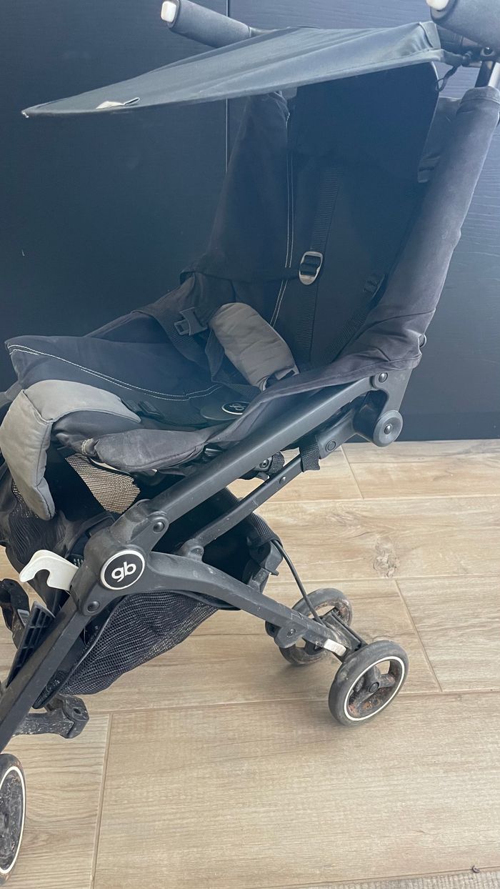 Vends poussette canne - photo numéro 4