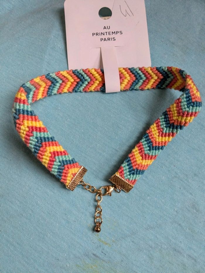 Collier brésilien ras de cou  au printemps paris