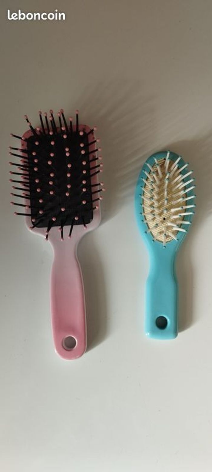 Petites brosses à cheveux - photo numéro 2