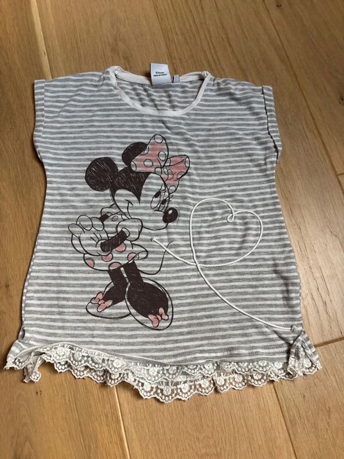 T shirt Minnie mousse 5/6 ans