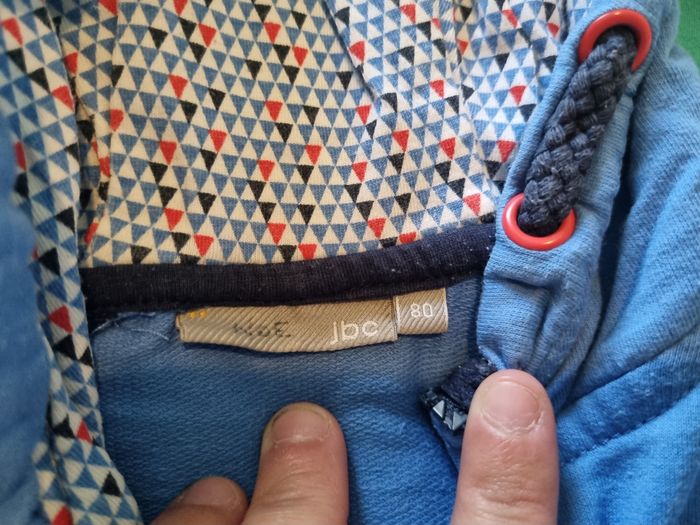 Lot de pull et gilets 18 mois - photo numéro 2