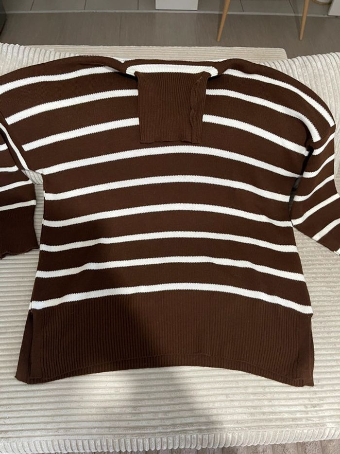 Pull col roulé marron bande blanche - photo numéro 8