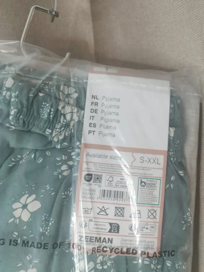 Pyjama deux pieces - photo numéro 4