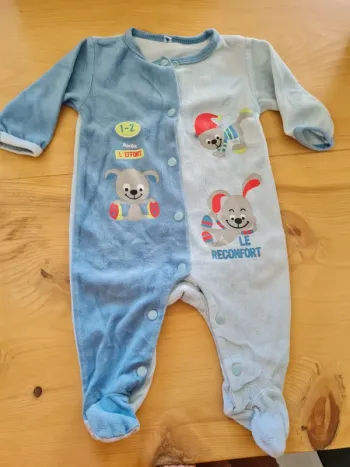 Lot de 2 même Pyjamas 3 mois