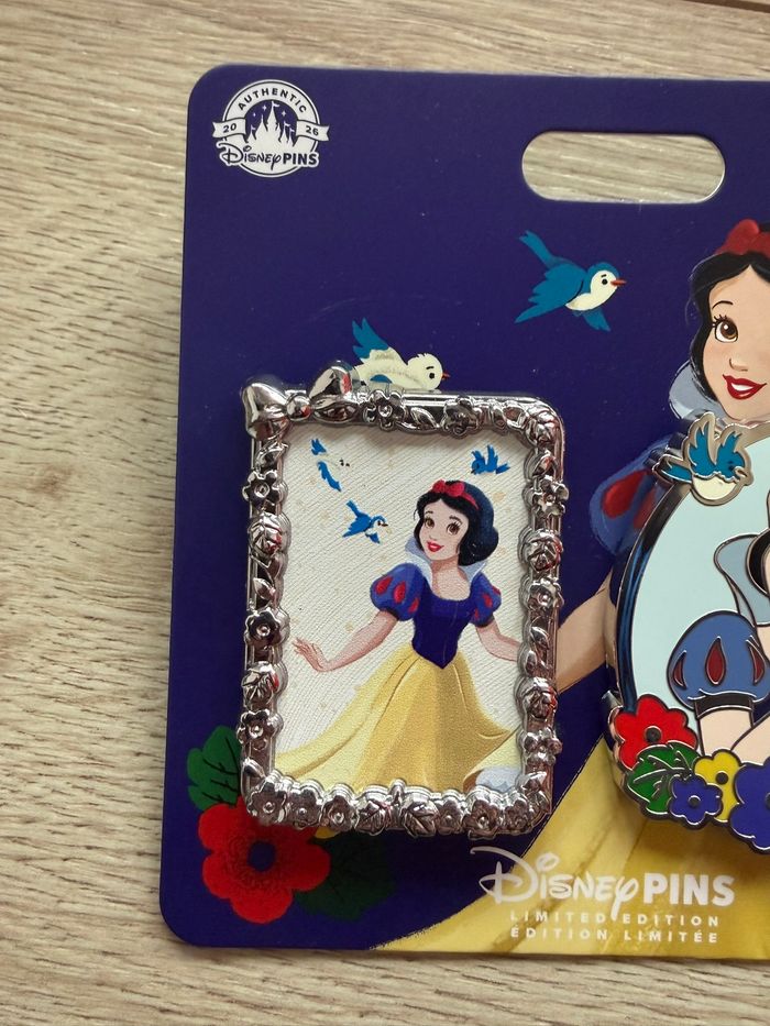 Set 2 Pins Disney Blanche-Neige – Édition Limitée - LE 1050– Neuf 2026 - photo numéro 2