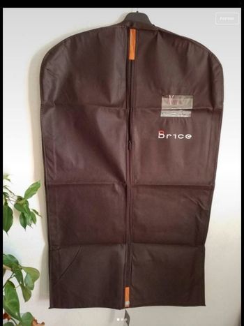 Housse marron pour rangement vêtements neuve